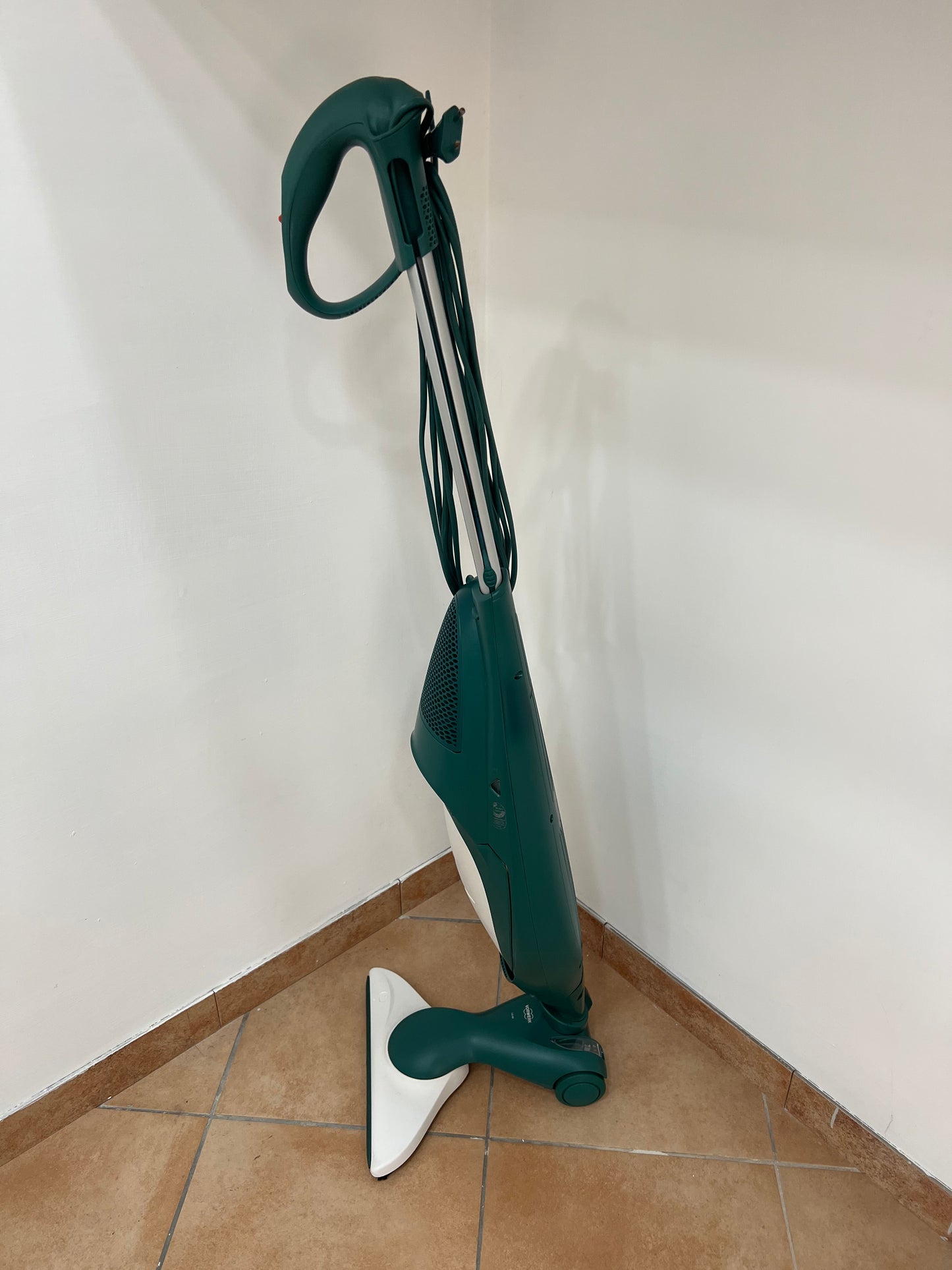 Vorwerk Folletto VK140 Rigenerato HD40
